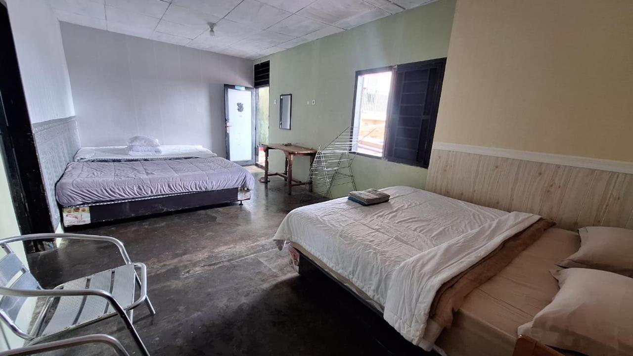 Smiley'S Homestay Berastagi Exterior foto