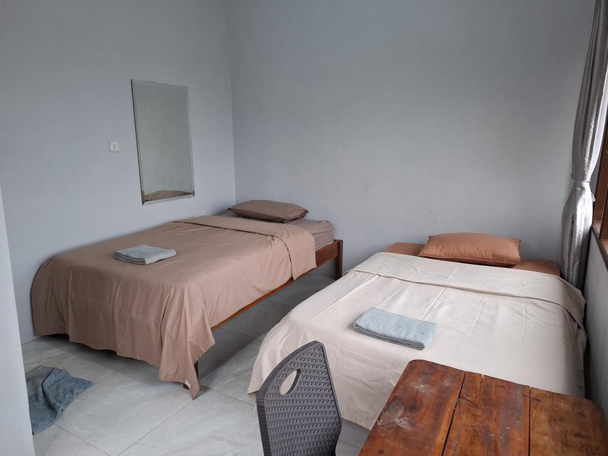Smiley'S Homestay Berastagi Exterior foto